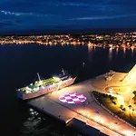 Iadertina Duplex With Garden Apartment *