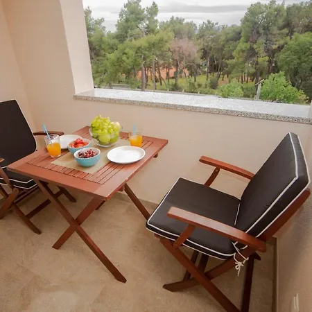 Iadertina Duplex With Garden Apartament *