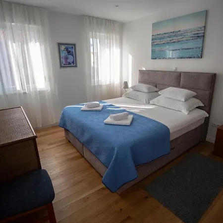 Iadertina Duplex With Garden Apartament *