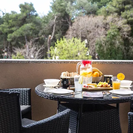 Iadertina Duplex With Garden Zadar