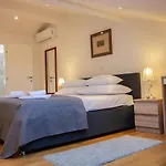 Iadertina Duplex With Garden Apartman