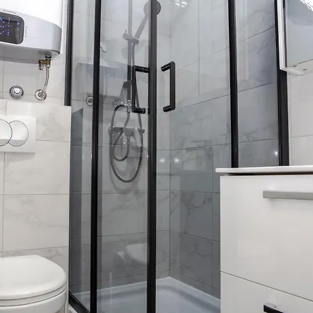 Iadertina Duplex With Garden Daire Zadar