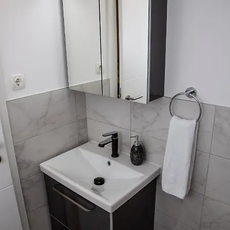 Iadertina Duplex With Garden Ζαντάρ