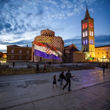 Iadertina Duplex With Garden *