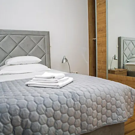 Appartement Iadertina Duplex With Garden Zadar