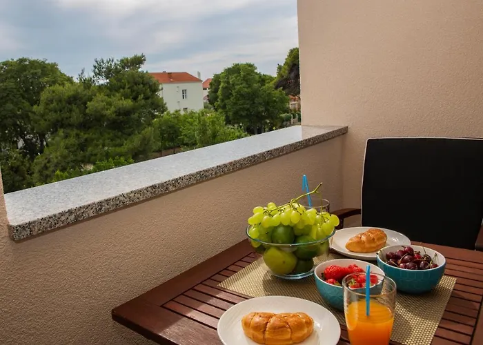 Iadertina Duplex With Garden