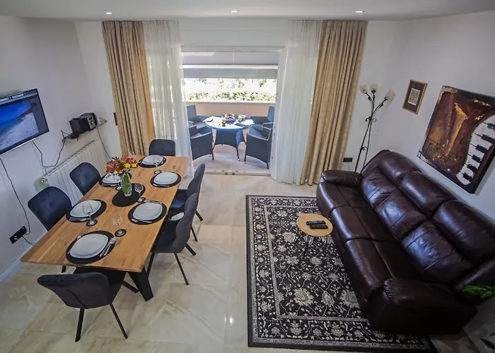 Iadertina Duplex With Garden 公寓 *