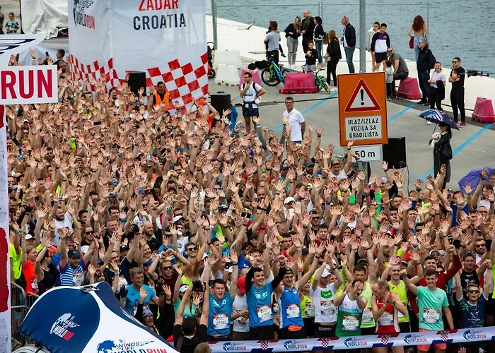 Iadertina Duplex With Garden 公寓 扎达尔