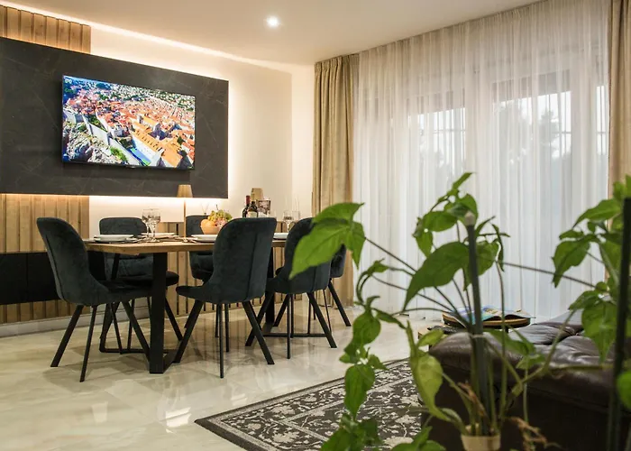 Iadertina Duplex With Garden Апартаменти Задар